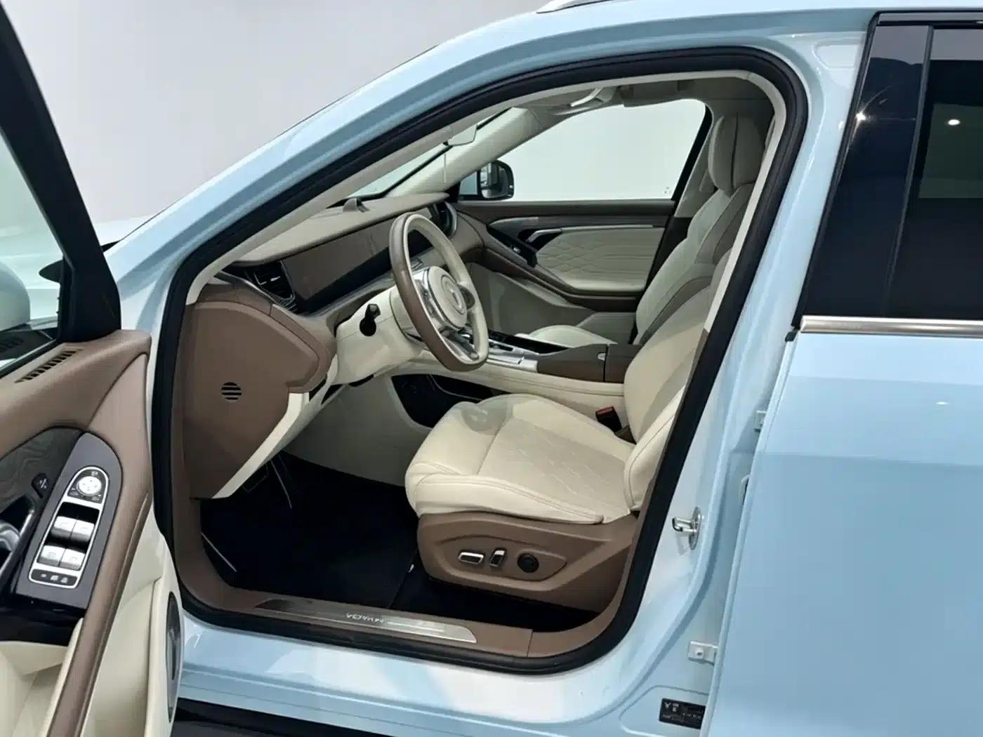 Voyah FREE 2021 Four-Wheel Drive Extended Range First Edition Exclusive Luxury Package — миниатюра 11