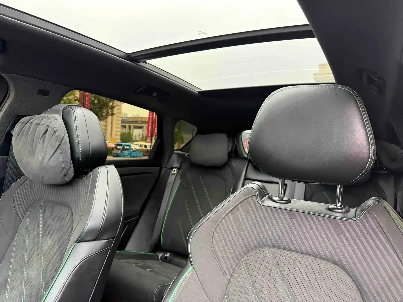 Voyah Free 2025 Model 318 259km 4WD Explorer Edition — миниатюра 15