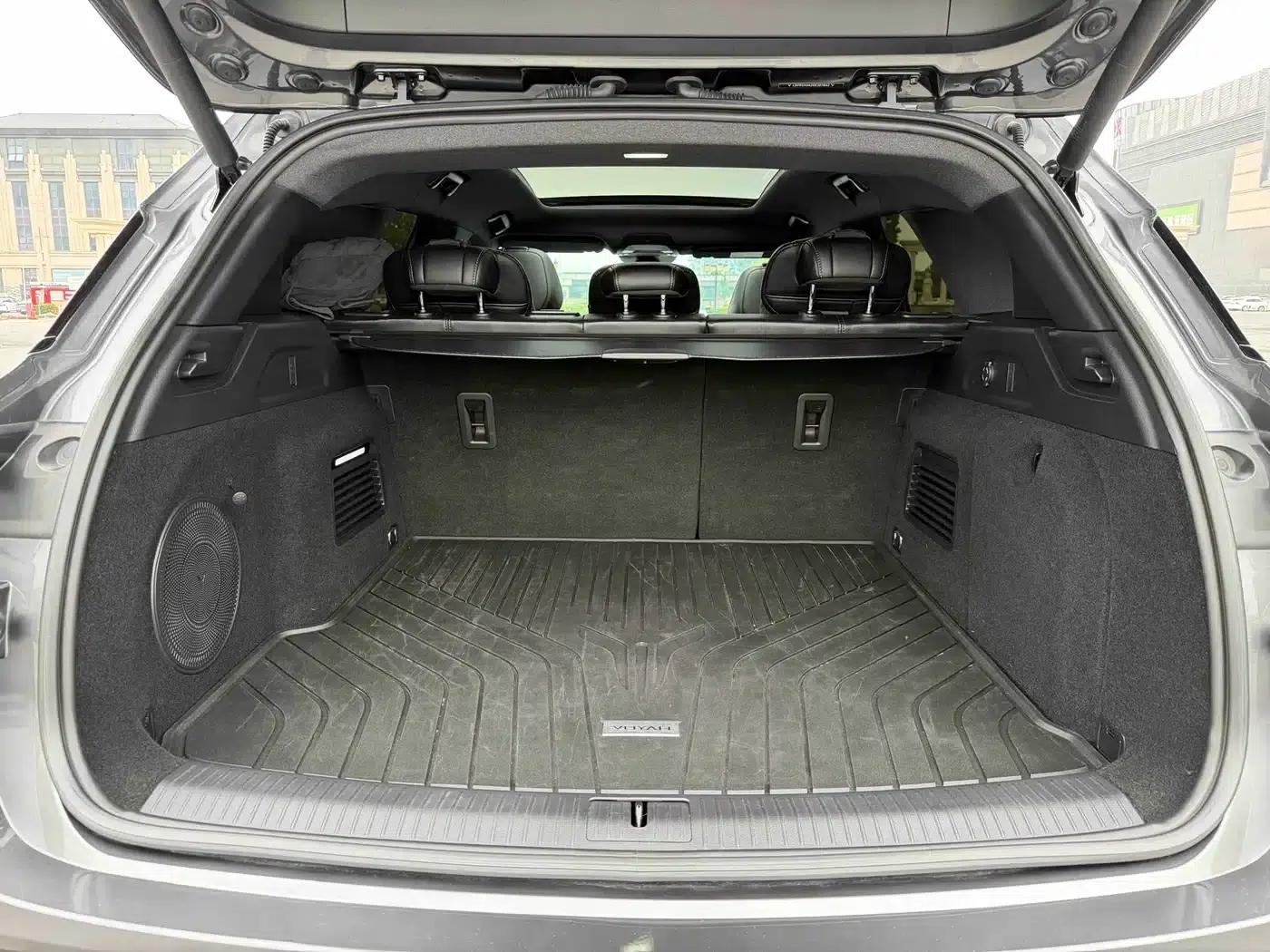 Voyah Free 2025 Model 318 259km 4WD Explorer Edition — миниатюра 19