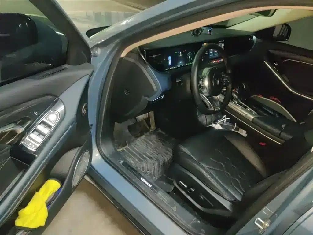 Voyah FREE 2021 AWD Standard Range Extender Exclusive Luxury Package — миниатюра 14