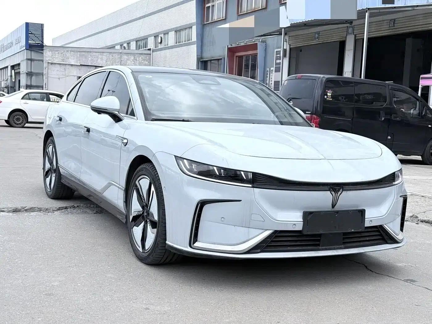 Voyah Chase 2023 AWD Standard Edition — миниатюра 3