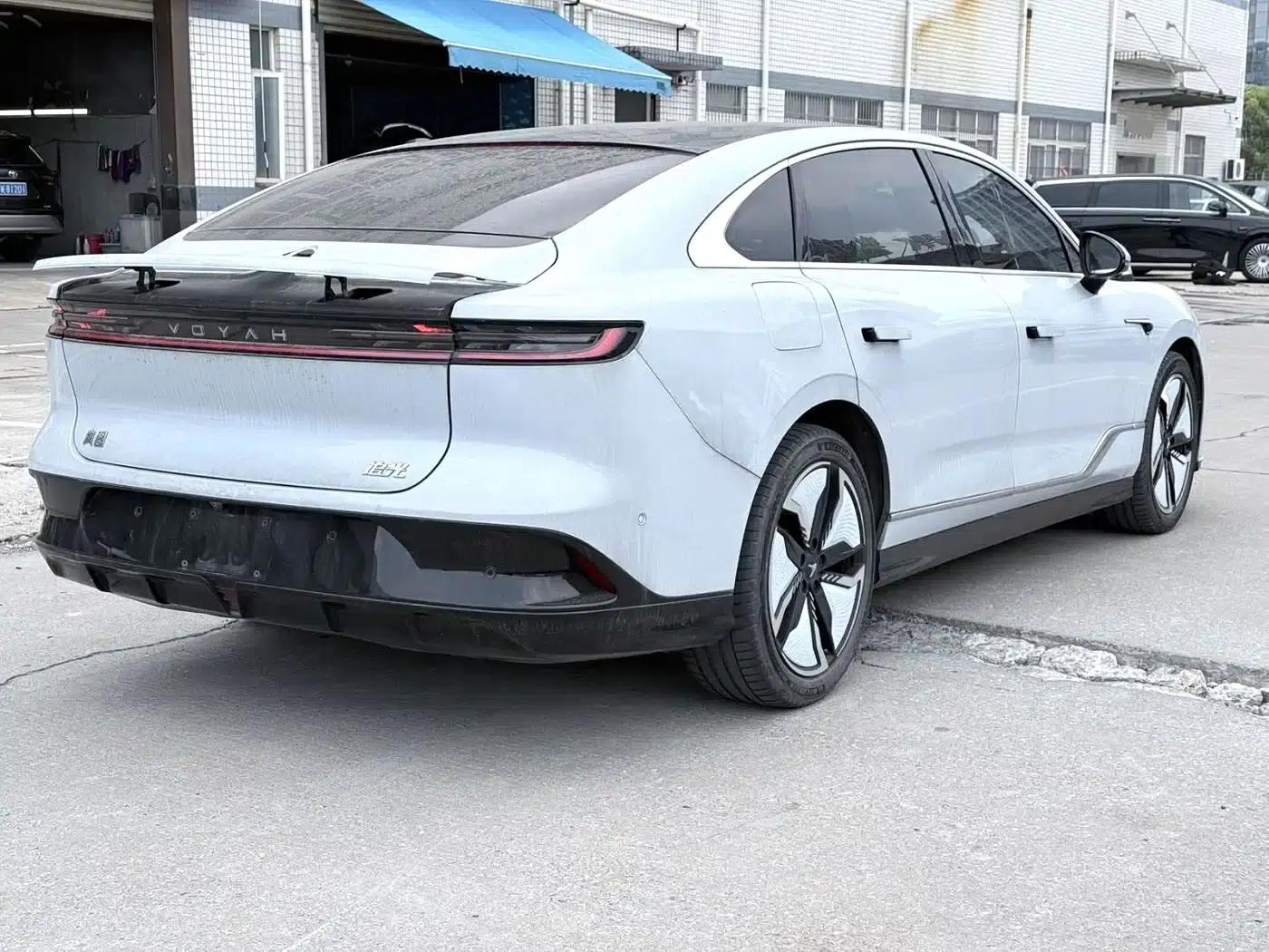 Voyah Chase 2023 AWD Standard Edition — миниатюра 6