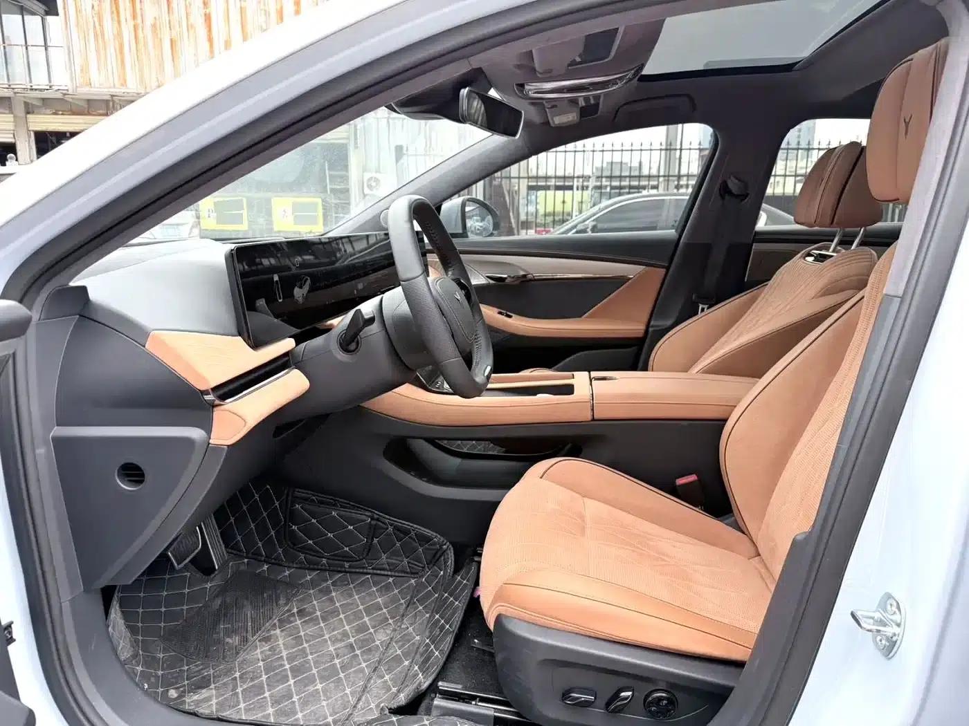 Voyah Chase 2023 AWD Standard Edition — миниатюра 7