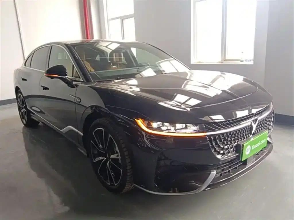 Voyah Chasing the Light 2024 PHEV AWD Long Range Flagship Edition — миниатюра 4