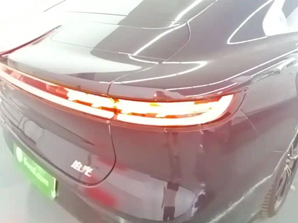 Voyah Chasing the Light 2024 PHEV AWD Long Range Flagship Edition — миниатюра 8