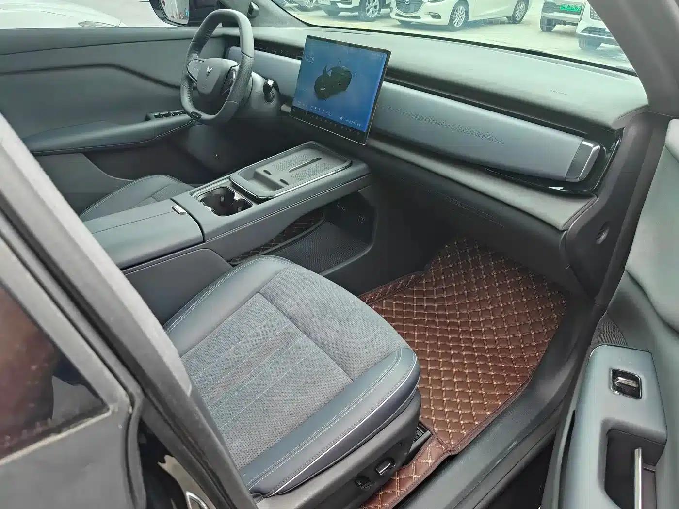 Voyah 2024 Long Range Supercharging Edition — миниатюра 12