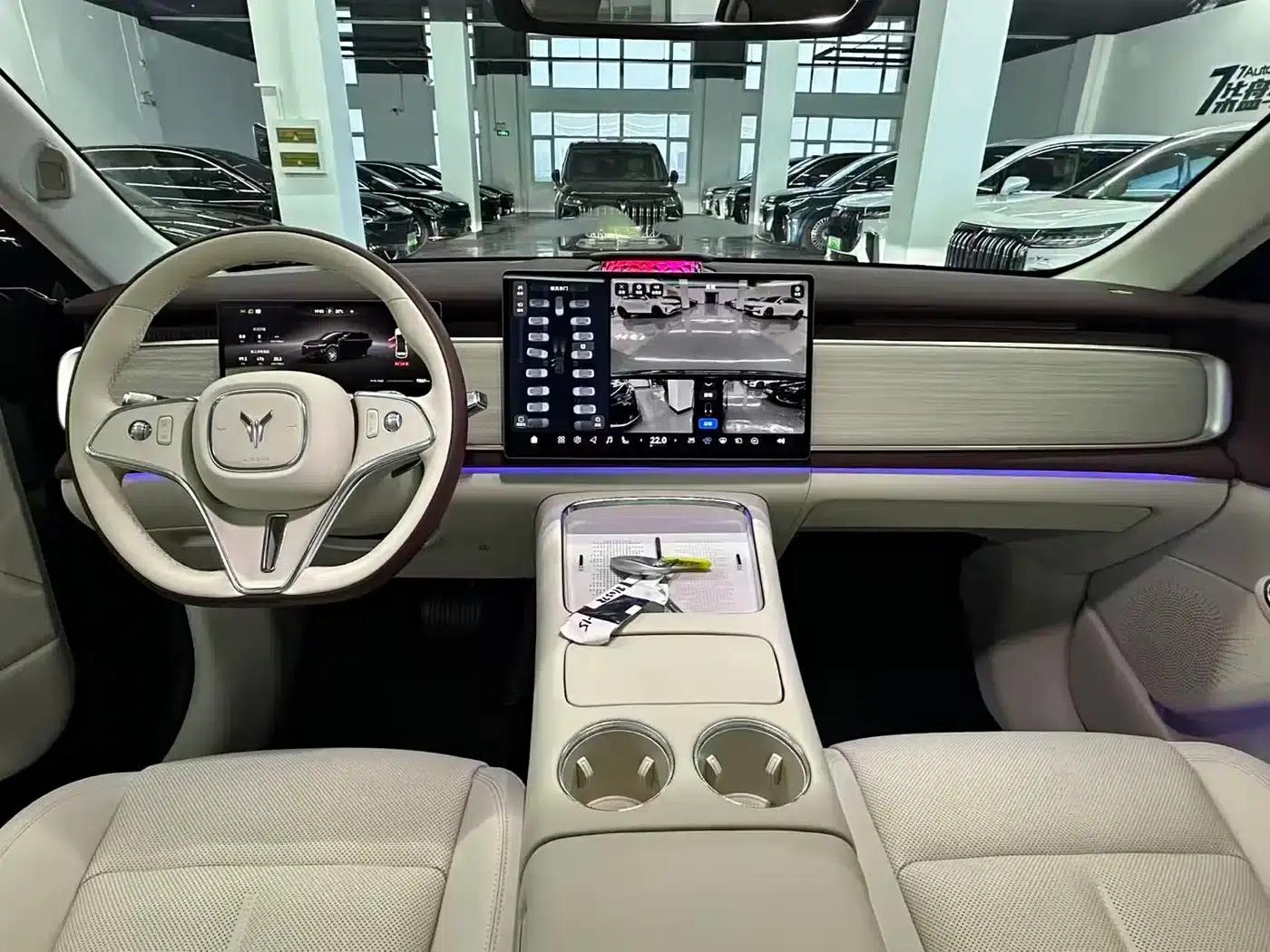 Voyah 2025 Four-Wheel Drive Qiankun Edition — миниатюра 9