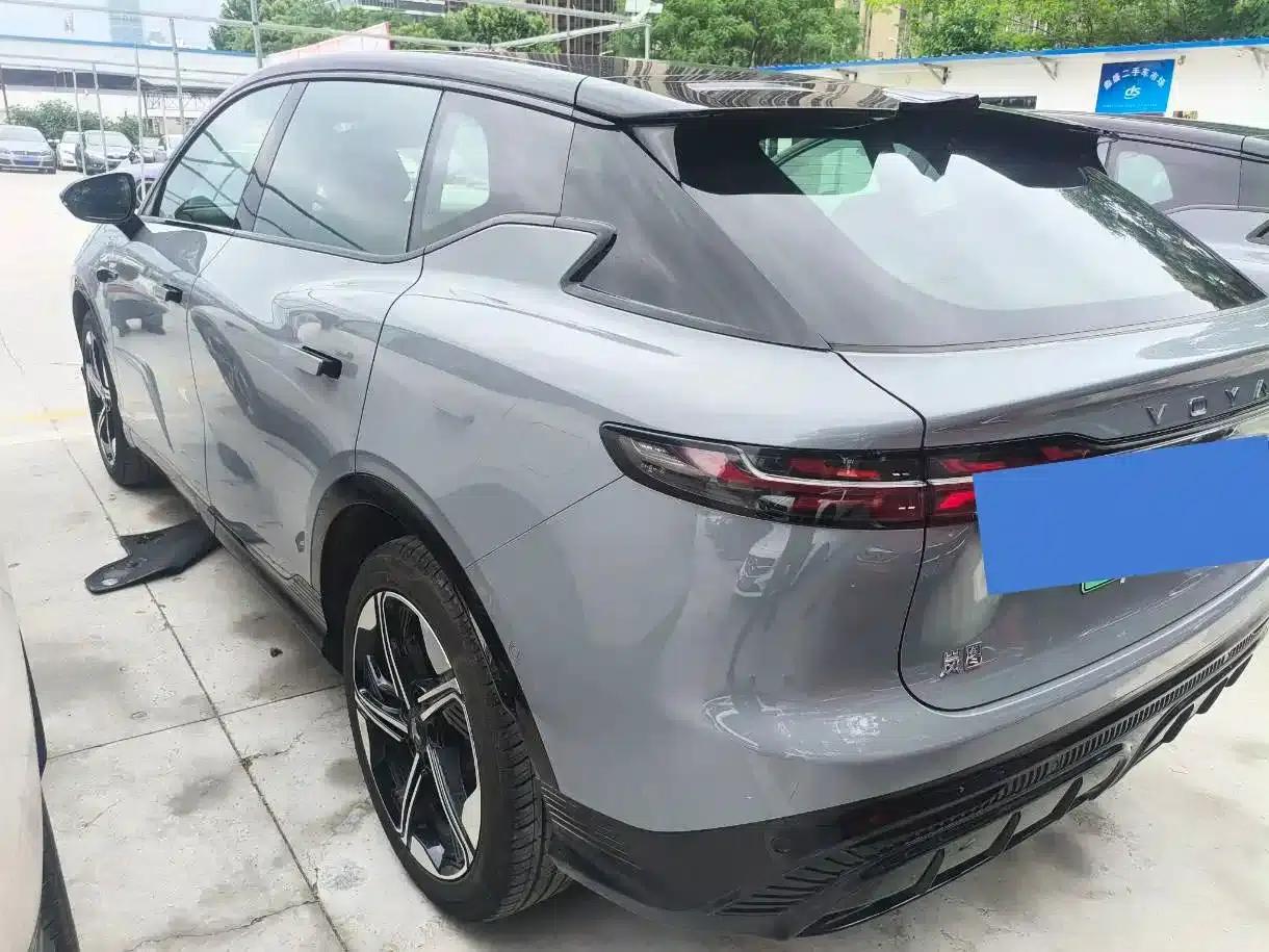 Voyah 2024 Long Range Supercharging Edition — миниатюра 13