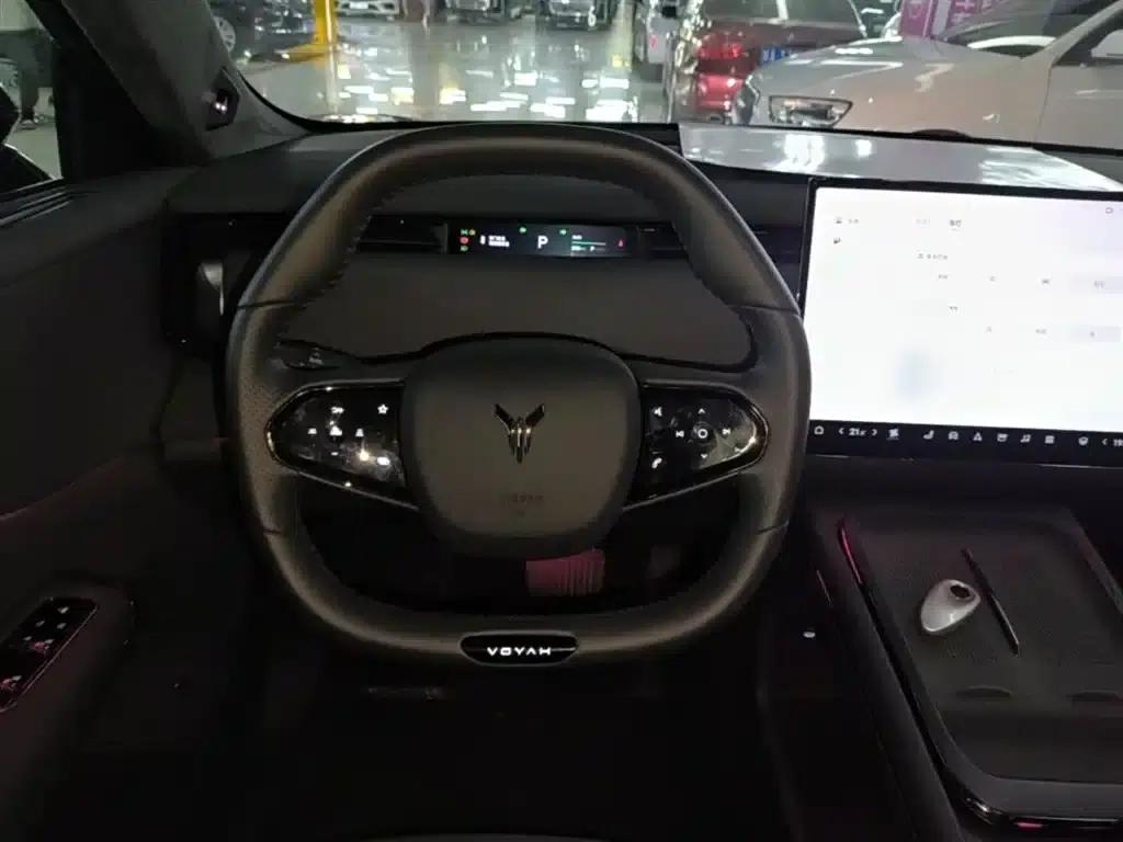 Voyah 2024 Global Edition (4WD) — миниатюра 11