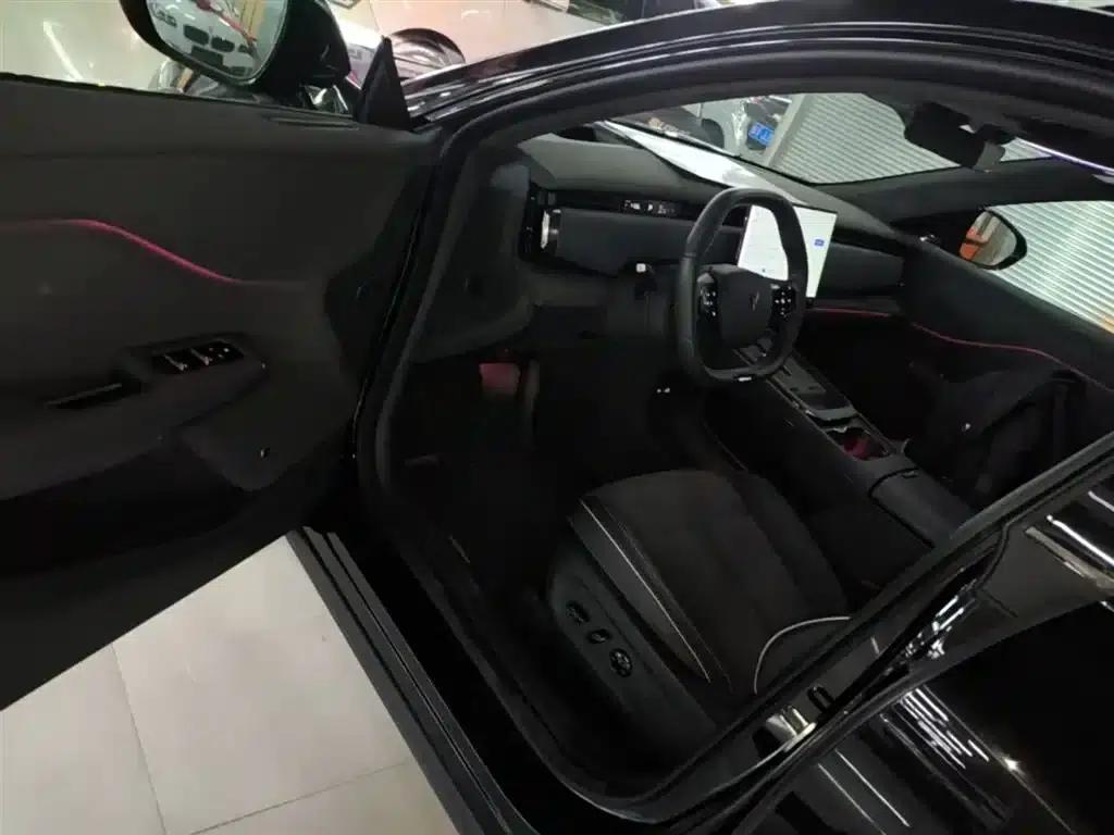 Voyah 2024 Global Edition (4WD) — миниатюра 16