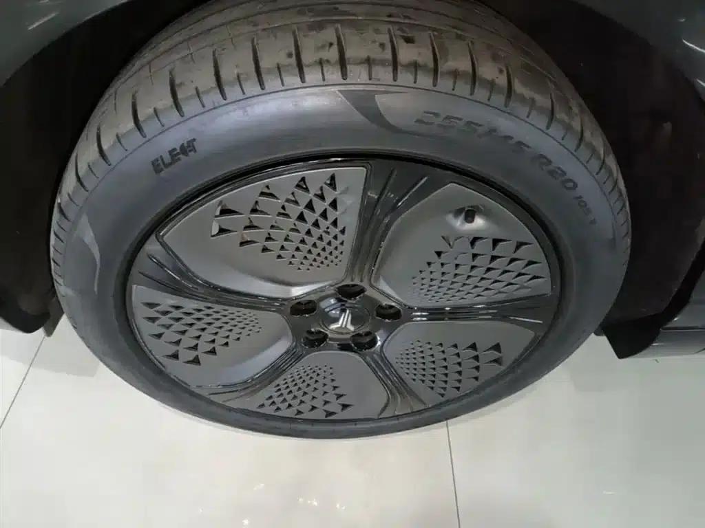 Voyah 2024 Global Edition (4WD) — миниатюра 23