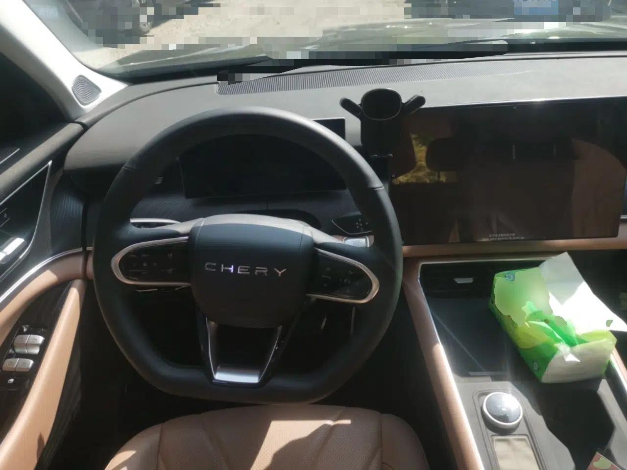 Chery Tiggo 8 L 2024 2.0T Two-Wheel Drive Luxury Edition 5 Seats — миниатюра 11