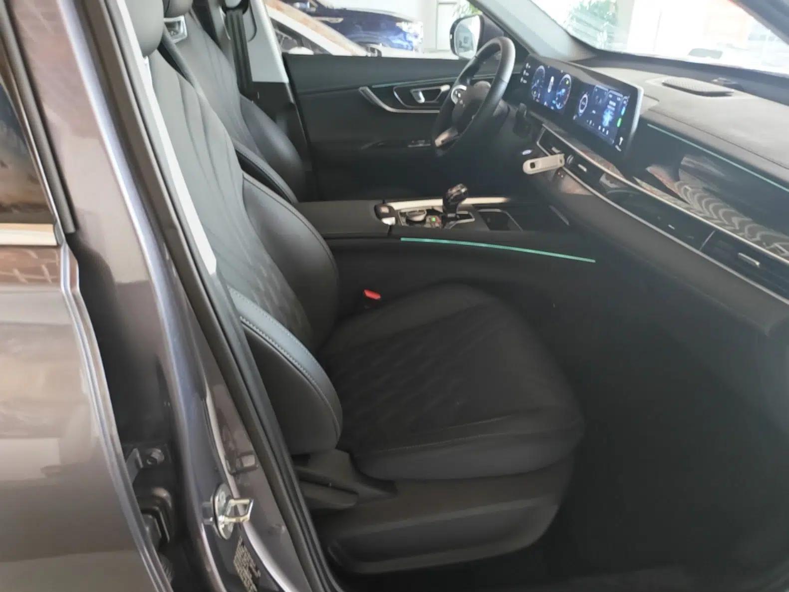 Chery Tiggo 7 PLUS 2023 1.6 TGDI DCT Prestige Edition — миниатюра 23
