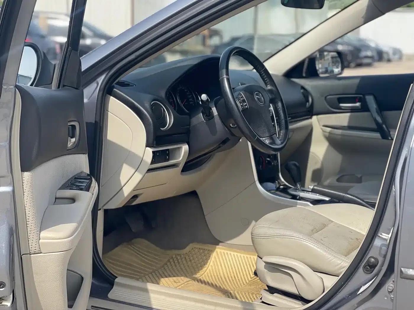Mazda 6 2011 2.0L Automatic Fashion Edition — миниатюра 5