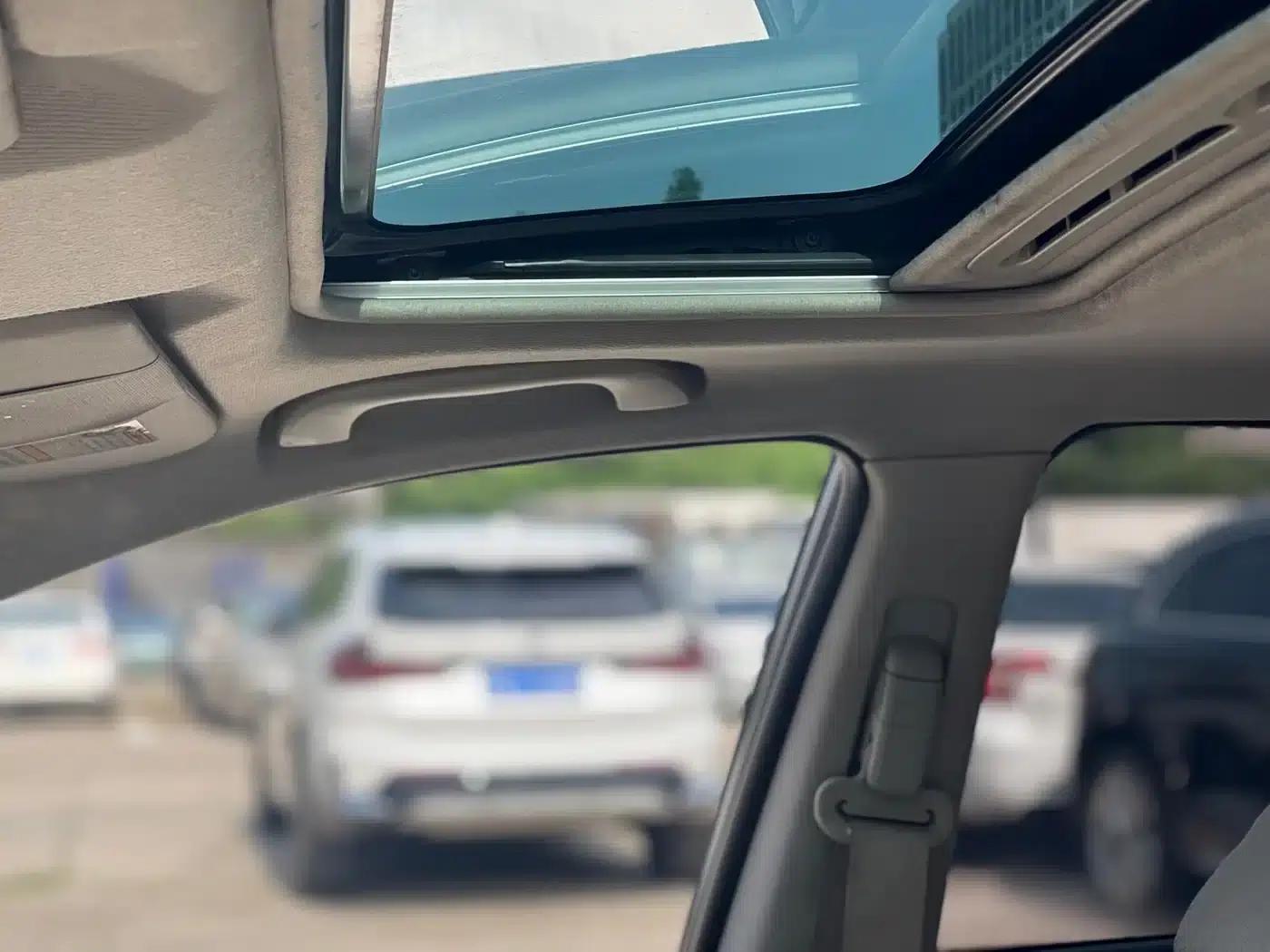 Mazda 6 2011 2.0L Automatic Fashion Edition — миниатюра 8