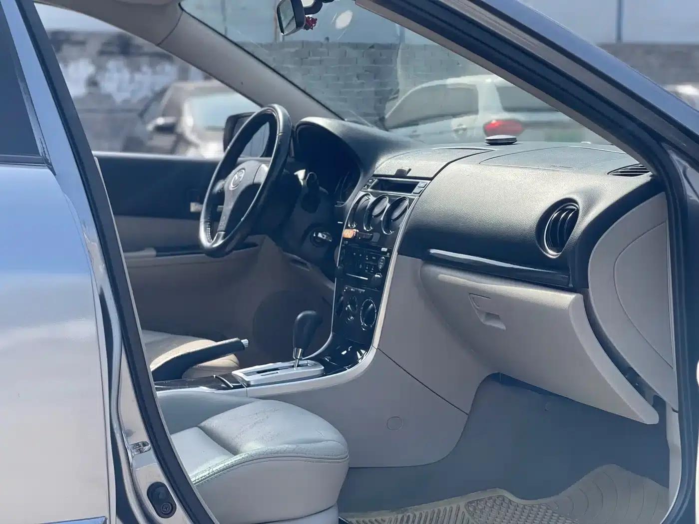 Mazda 6 2011 2.0L Automatic Fashion Edition — миниатюра 9