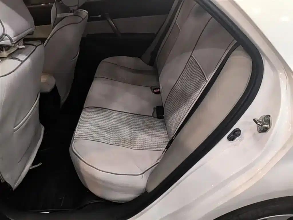 Mazda 6 2013 2.0L Automatic Fashion Edition — миниатюра 17