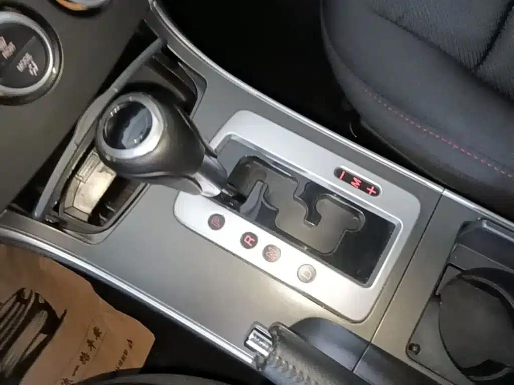 Mazda 6 2015 2.0L Automatic Fashion Edition — миниатюра 14