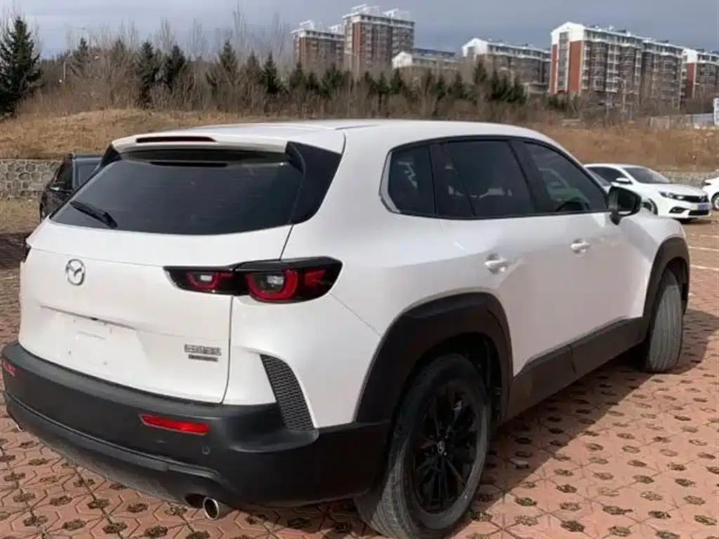 Mazda CX-50 2023 2.0L Comfort Edition — миниатюра 6
