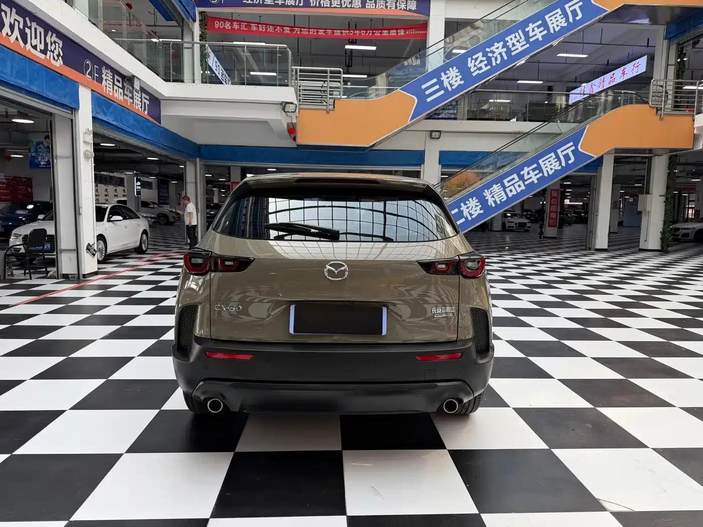Mazda CX-50 Leading Edition 2023 2.0L — миниатюра 5