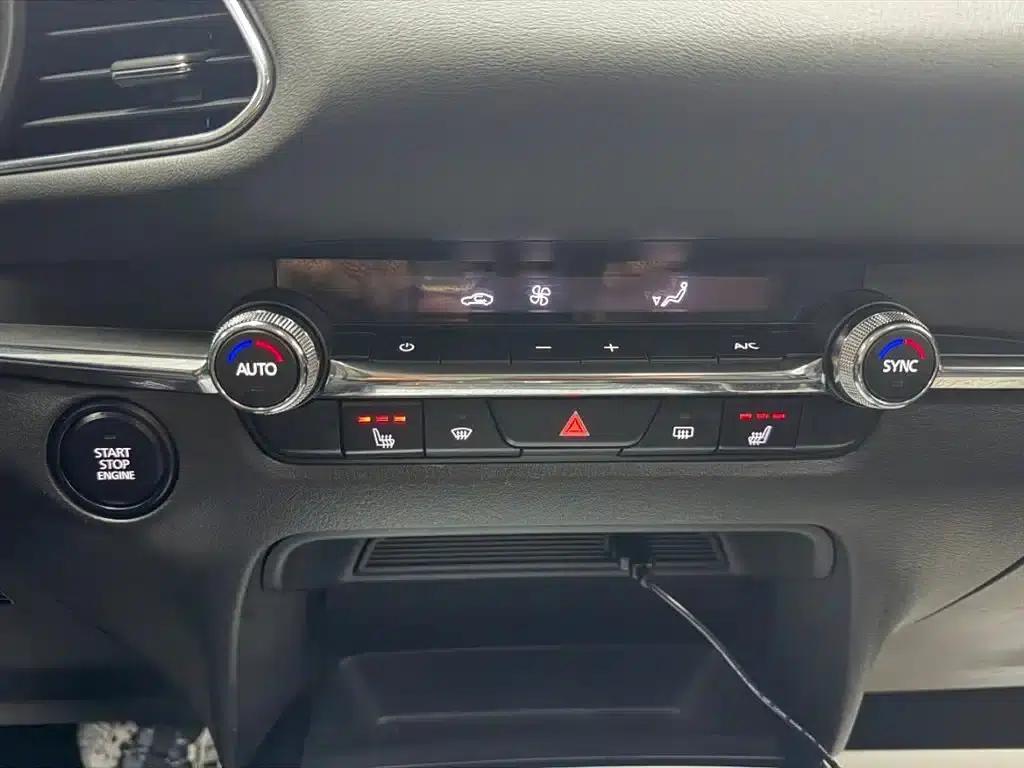 Mazda CX-30 2021 2.0L Automatic Comfort Edition — миниатюра 14
