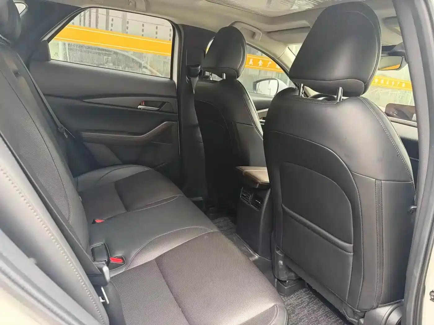 Mazda CX-30 2021 2.0L Automatic Comfort Edition — миниатюра 11