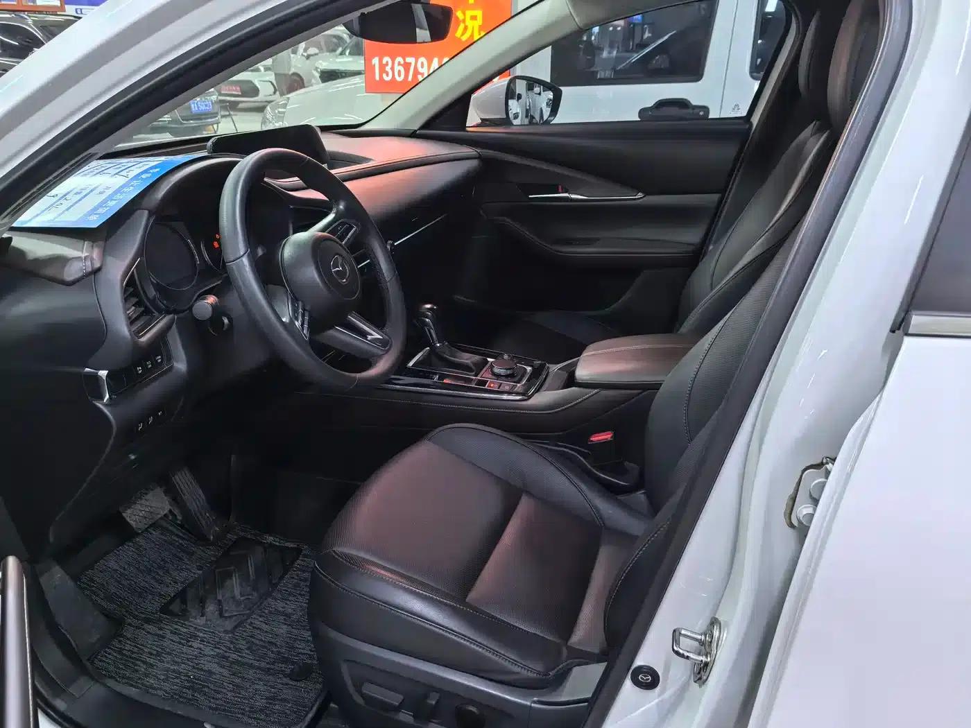Mazda CX-30 2021 2.0L Automatic Comfort Edition — миниатюра 7