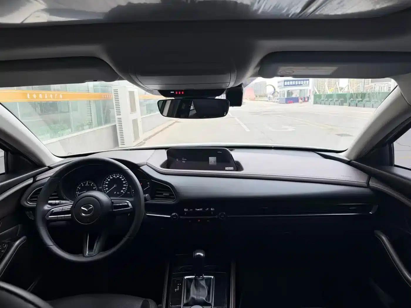 Mazda CX-30 2021 2.0L Automatic Comfort Edition — миниатюра 10