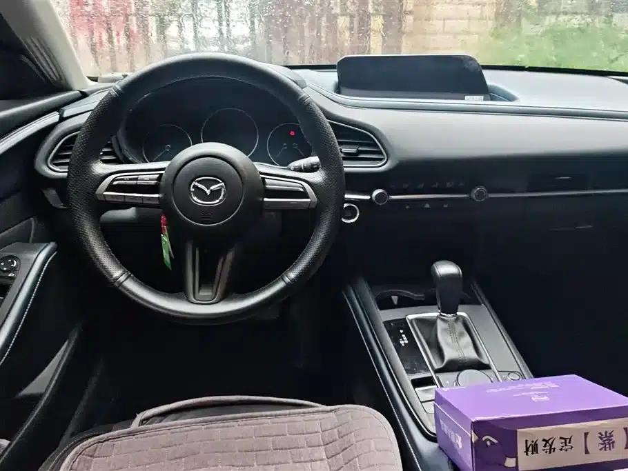 Mazda CX-30 2020 2.0L Automatic Premium Edition — миниатюра 12