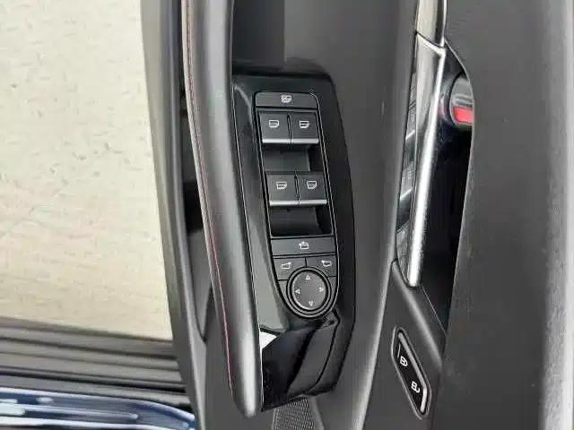 Mazda CX-30 2022 2.0L Automatic Joyful Black Edition — миниатюра 9