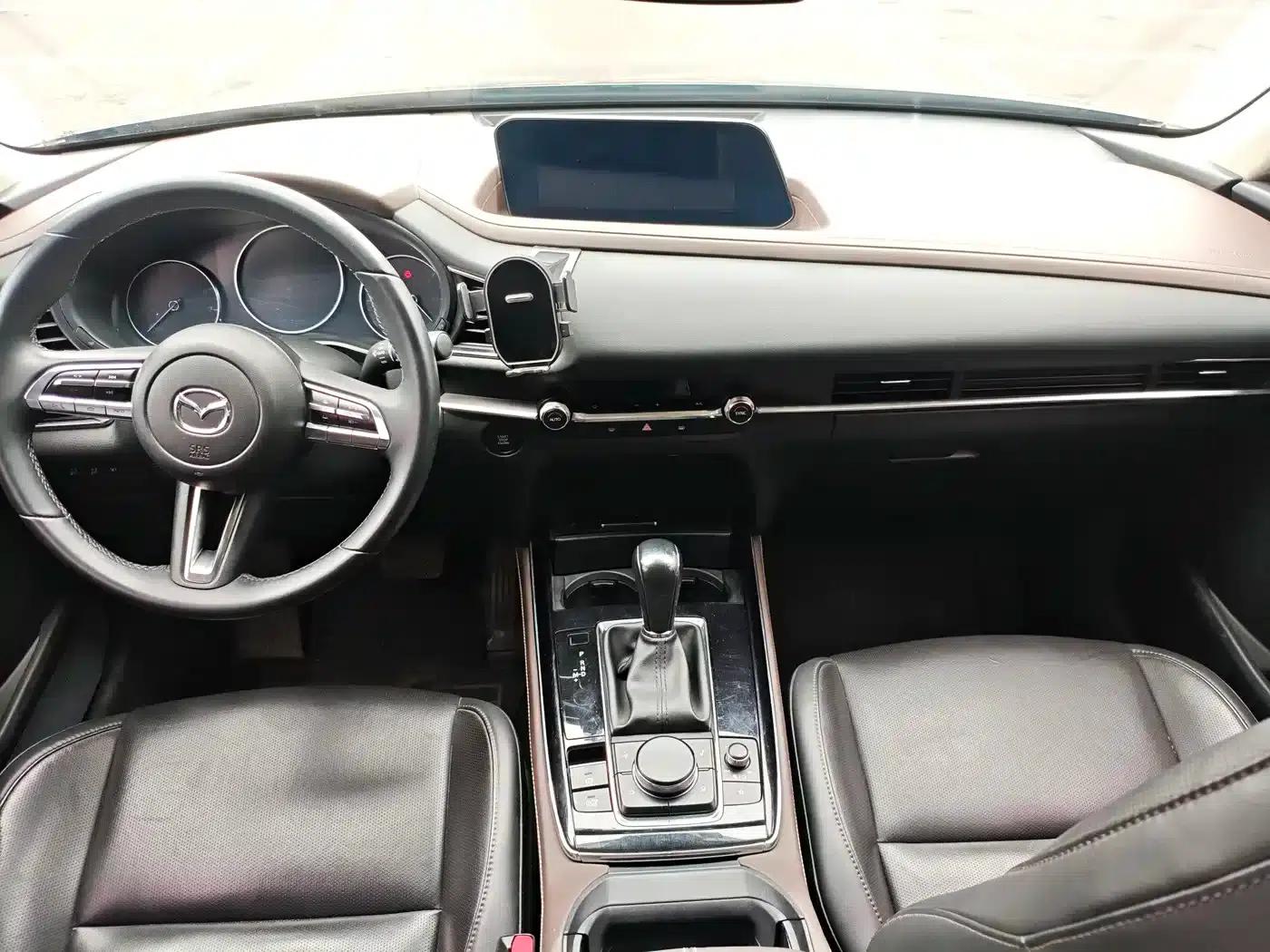 Mazda CX-30 2022 2.0L Automatic Comfort Edition — миниатюра 9
