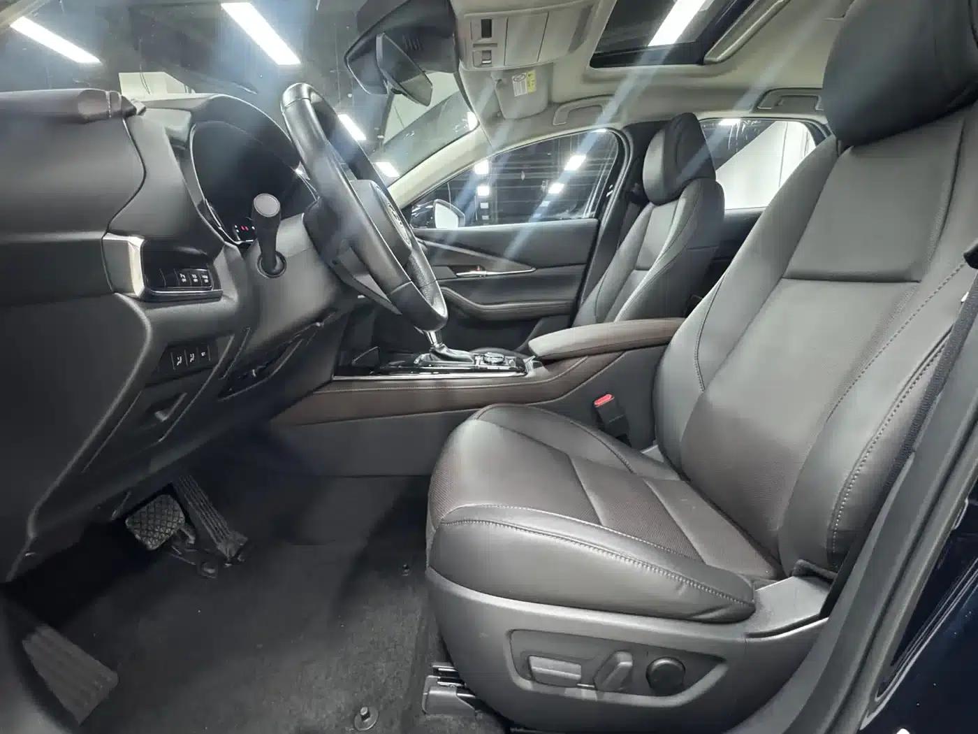 Mazda CX-30 2022 2.0L Automatic Joyful Black Edition — миниатюра 19