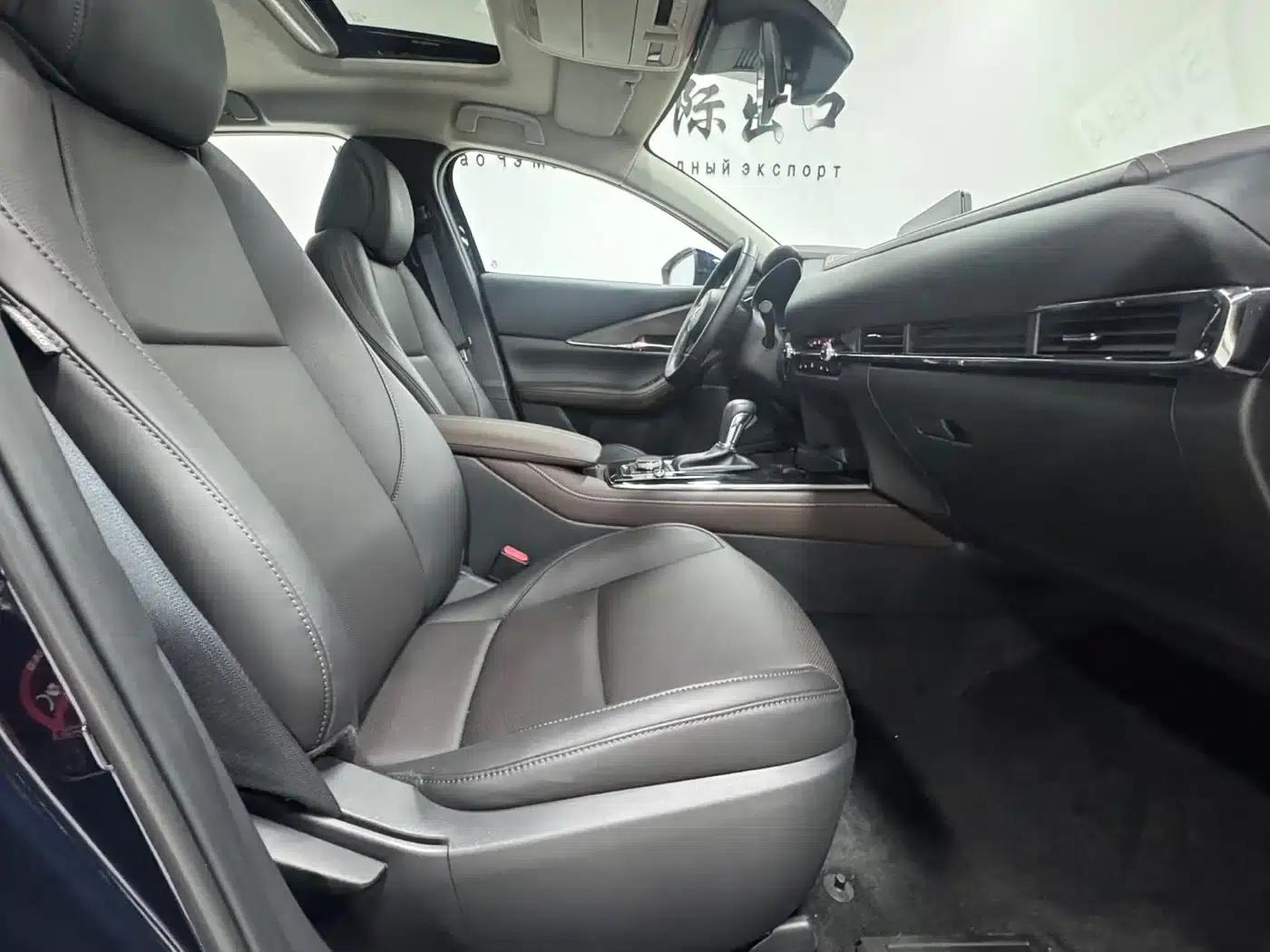 Mazda CX-30 2022 2.0L Automatic Joyful Black Edition — миниатюра 22