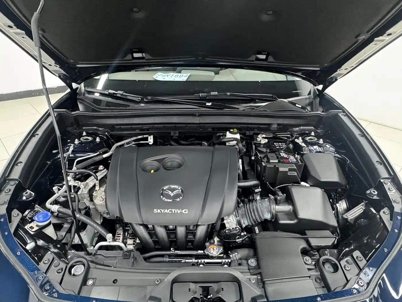 Mazda CX-30 2022 2.0L Automatic Joyful Black Edition — миниатюра 9