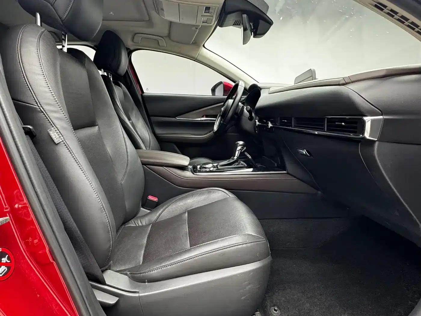 Mazda CX-30 2021 2.0L Automatic Premium Edition — миниатюра 13
