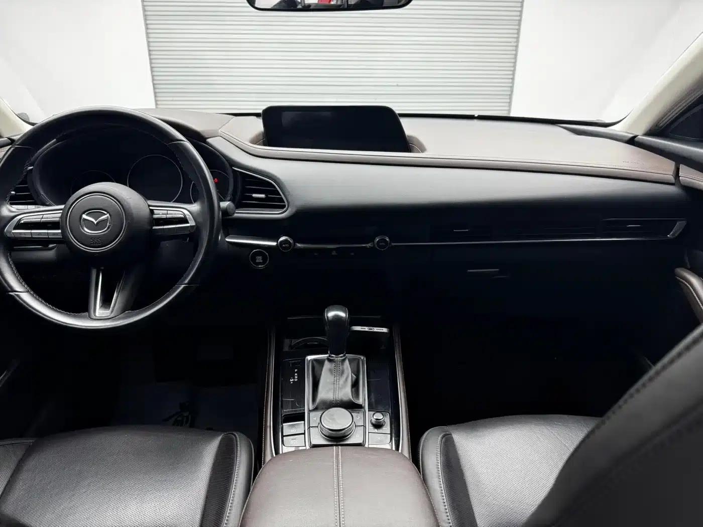 Mazda CX-30 2021 2.0L Automatic Premium Edition — миниатюра 16
