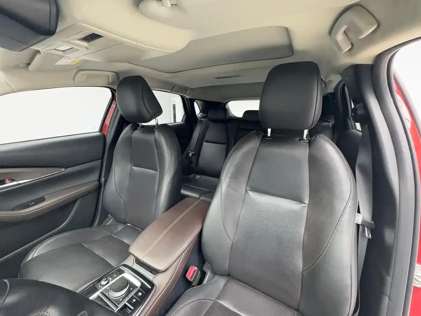 Mazda CX-30 2021 2.0L Automatic Premium Edition — миниатюра 17