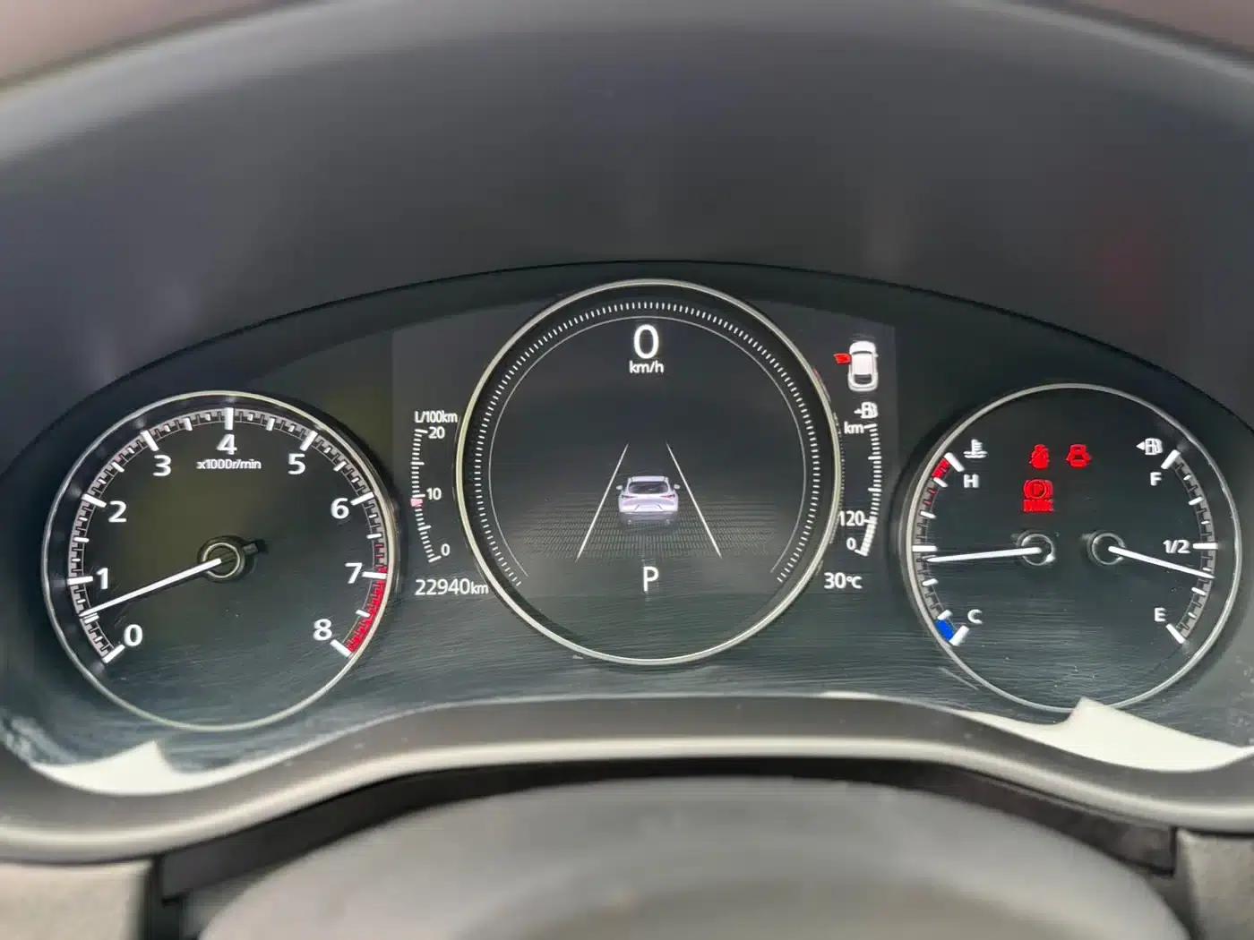 Mazda CX-30 2021 2.0L Automatic Comfort Edition — миниатюра 19