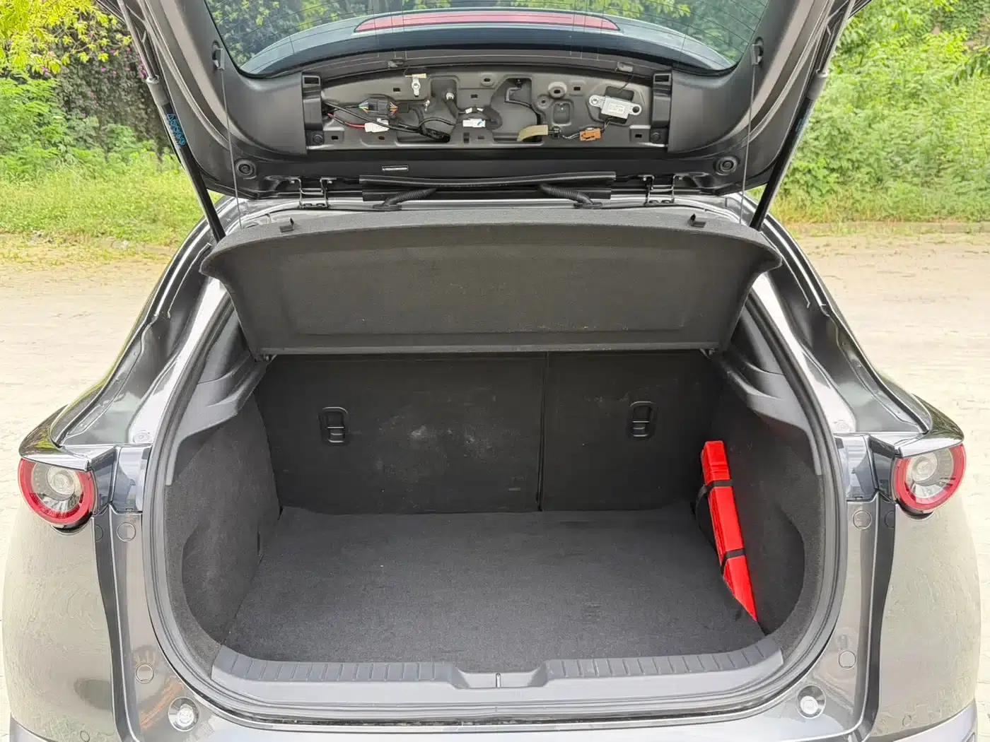 Mazda CX-30 2021 2.0L Automatic Comfort Edition — миниатюра 10