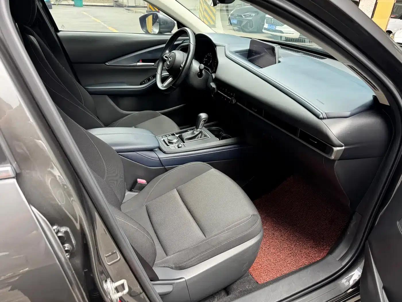 Mazda CX-30 2020 2.0L Automatic Premium Edition — миниатюра 11