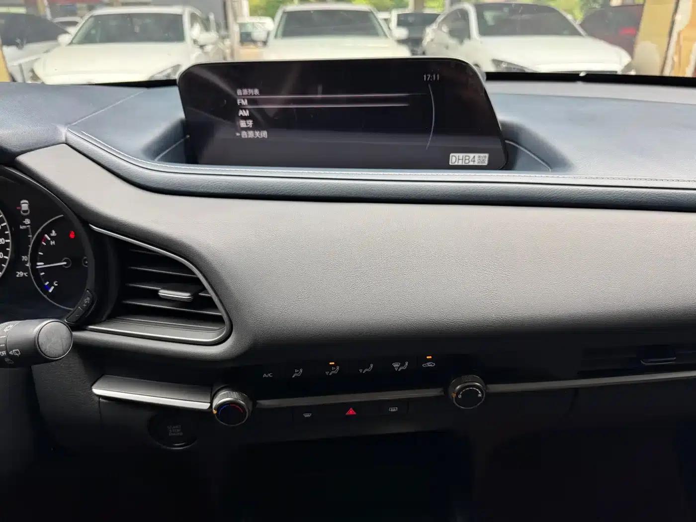 Mazda CX-30 2020 2.0L Automatic Premium Edition — миниатюра 15
