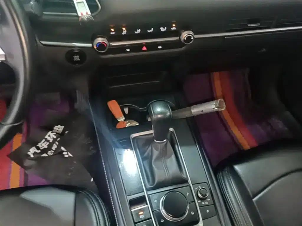 Mazda CX-30 2020 2.0L Automatic Premium Edition — миниатюра 14