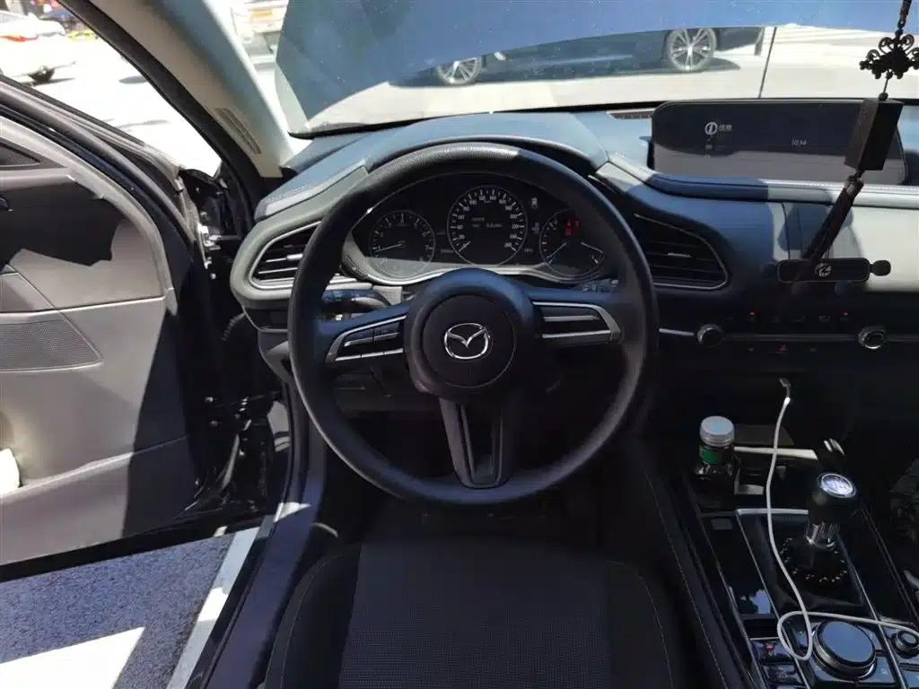 Mazda CX-30 2024 2.0L Manual Comfort Edition — миниатюра 3