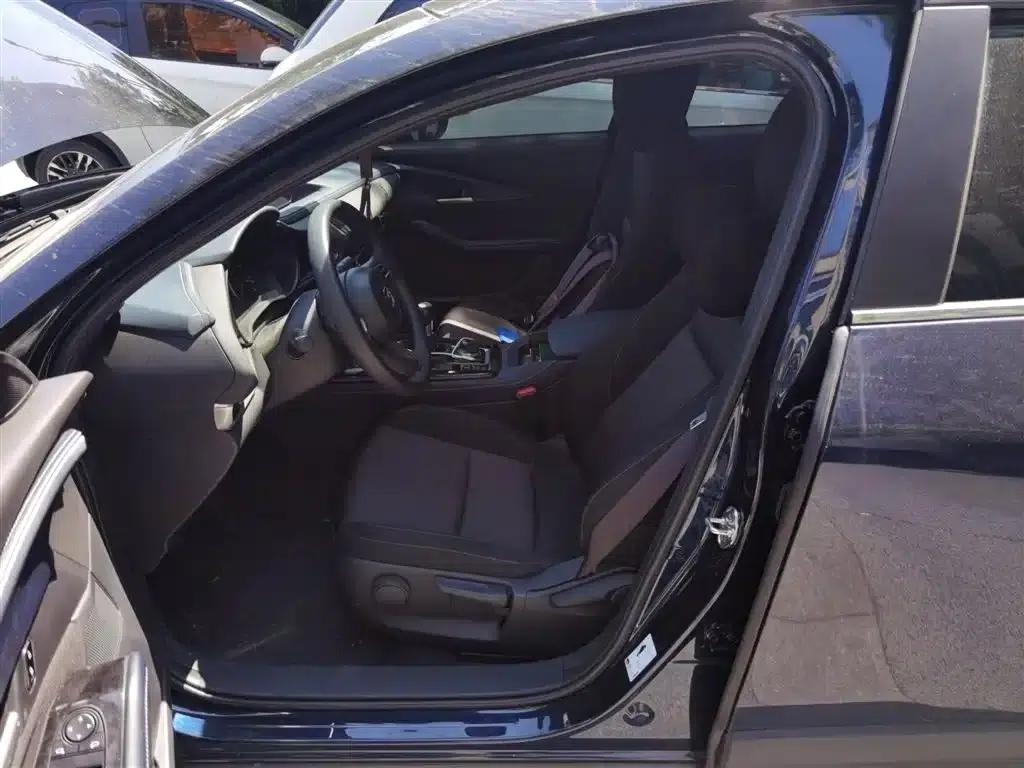 Mazda CX-30 2024 2.0L Manual Comfort Edition — миниатюра 8