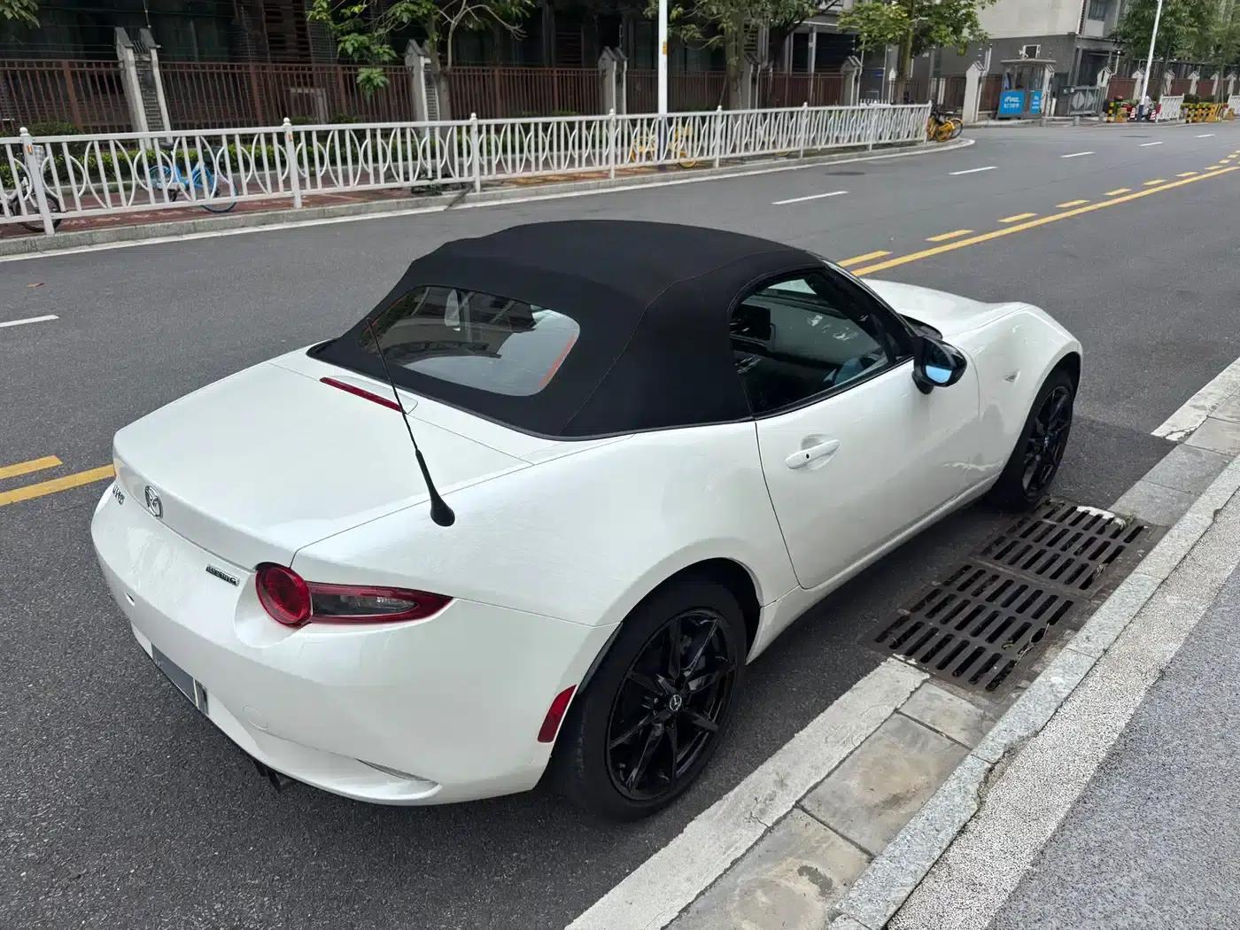 Mazda MX-5 2023 2.0L Manual — миниатюра 5