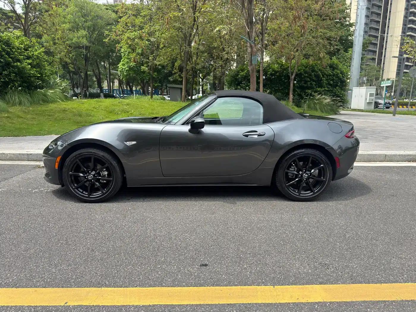 Mazda MX-5 2023 2.0L Manual — миниатюра 4