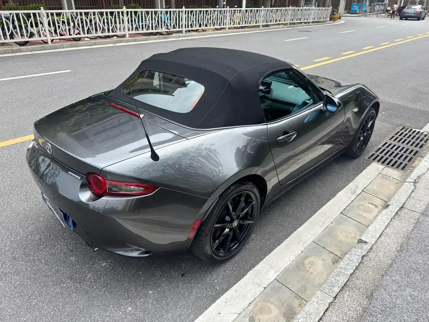 Mazda MX-5 2023 2.0L Manual — миниатюра 6