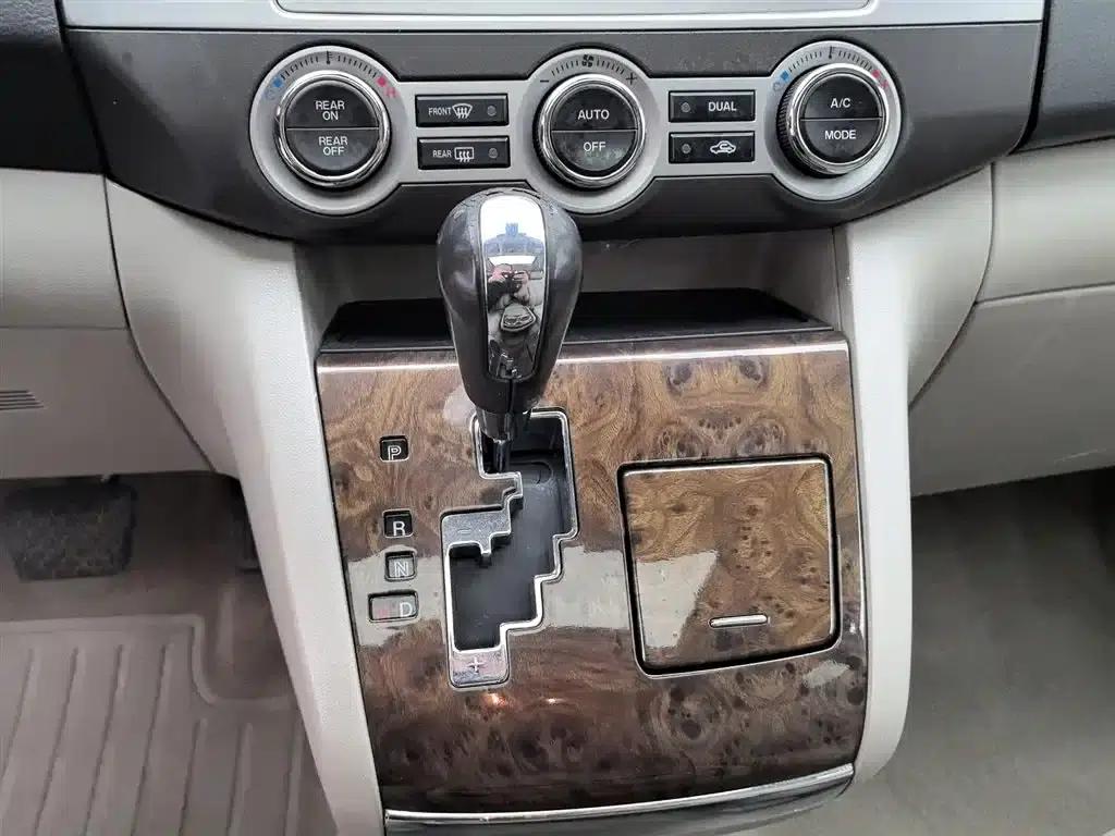 Mazda 8 2011 2.3L Supreme Edition — миниатюра 13