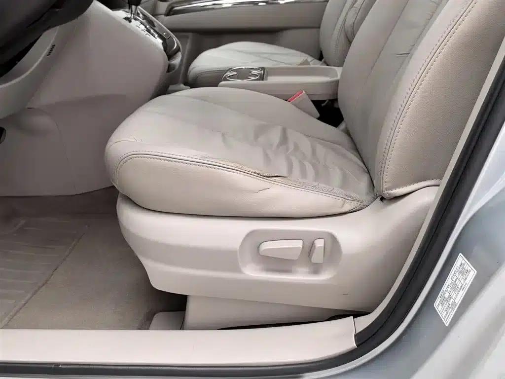 Mazda 8 2011 2.3L Supreme Edition — миниатюра 20