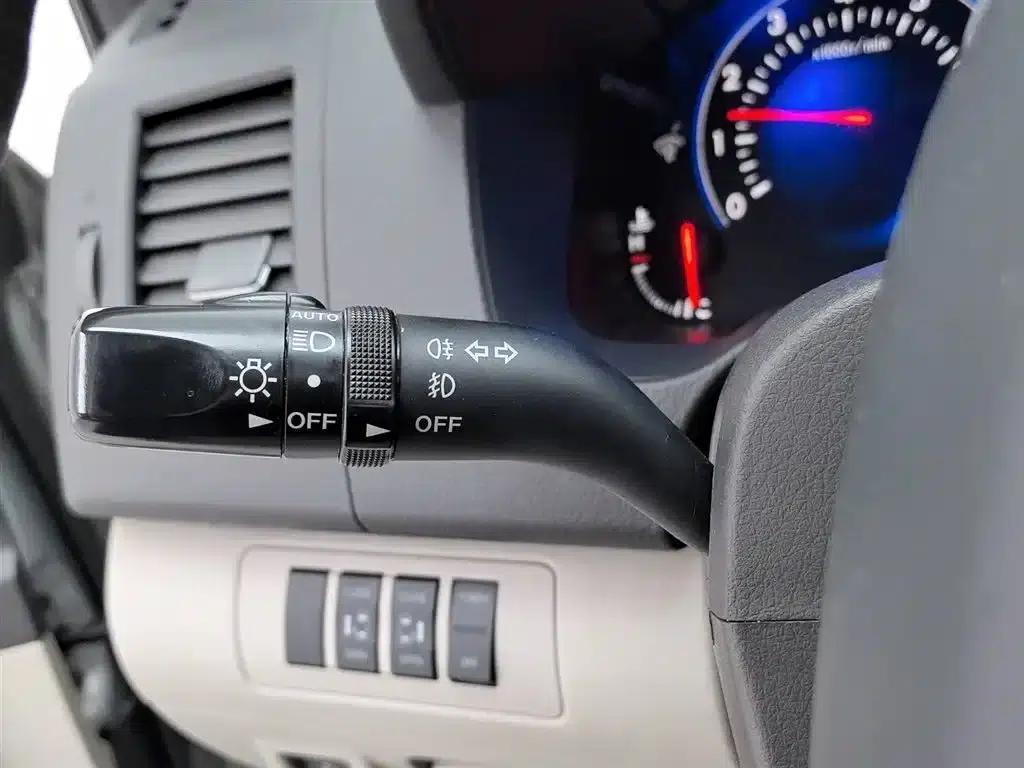 Mazda 8 2011 2.3L Supreme Edition — миниатюра 21